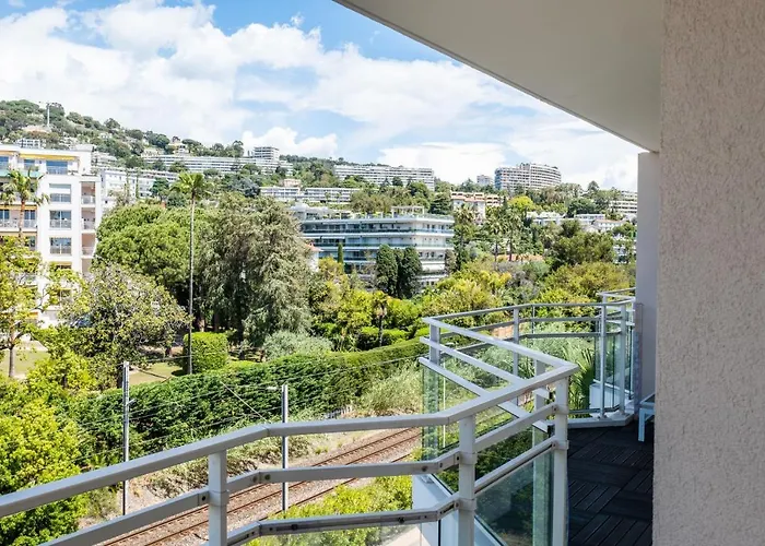 3-room Luxury With Pool And Sea View Steps From The * Cannes