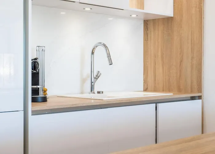 3-room Luxury With Pool And Sea View Steps From The * Cannes