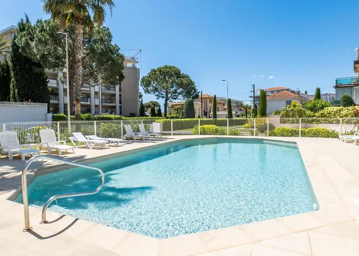 Apartman 3-room Luxury With Pool And Sea View Steps From The