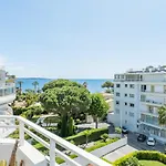 Lägenhet 3-room Luxury With Pool And Sea View Steps From The Cannes