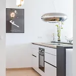 3-room Luxury With Pool And Sea View Steps From The Lägenhet *