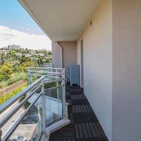3-room Luxury With Pool And Sea View Steps From The Appartement Cannes