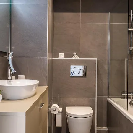 3-room Luxury With Pool And Sea View Steps From The Appartement *